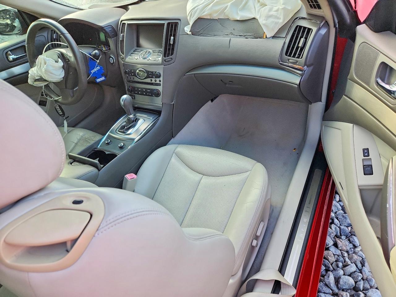 2010 INFINITI G37 BASE photo 8