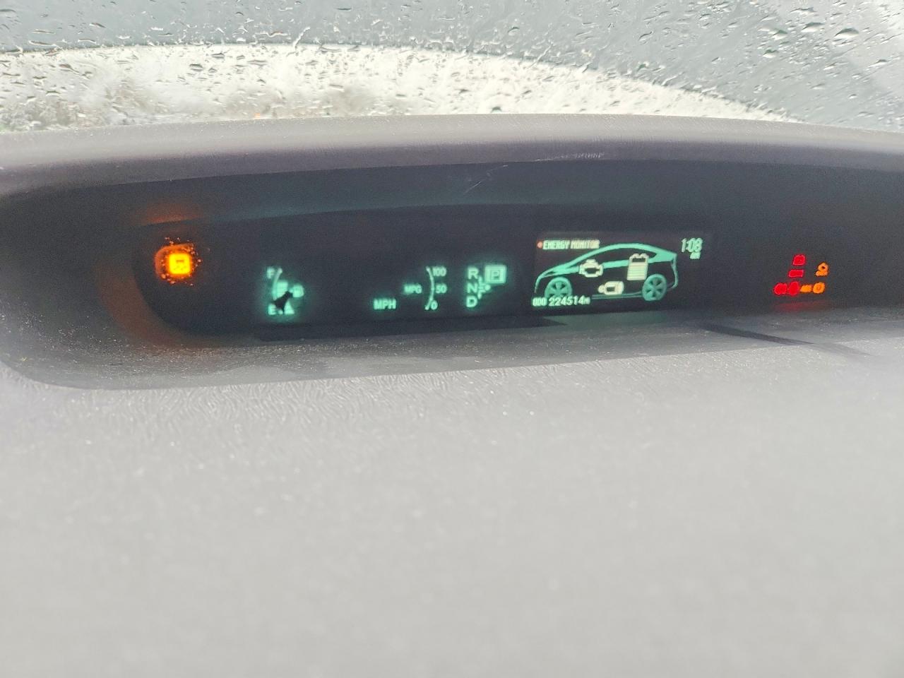 2010 TOYOTA PRIUS photo 9
