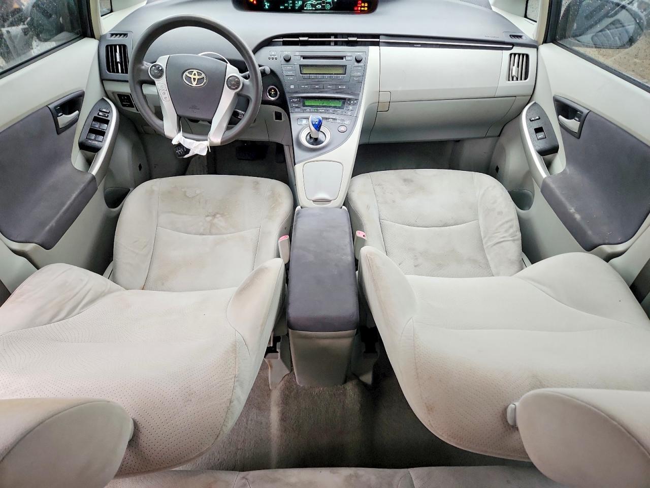 2010 TOYOTA PRIUS photo 8
