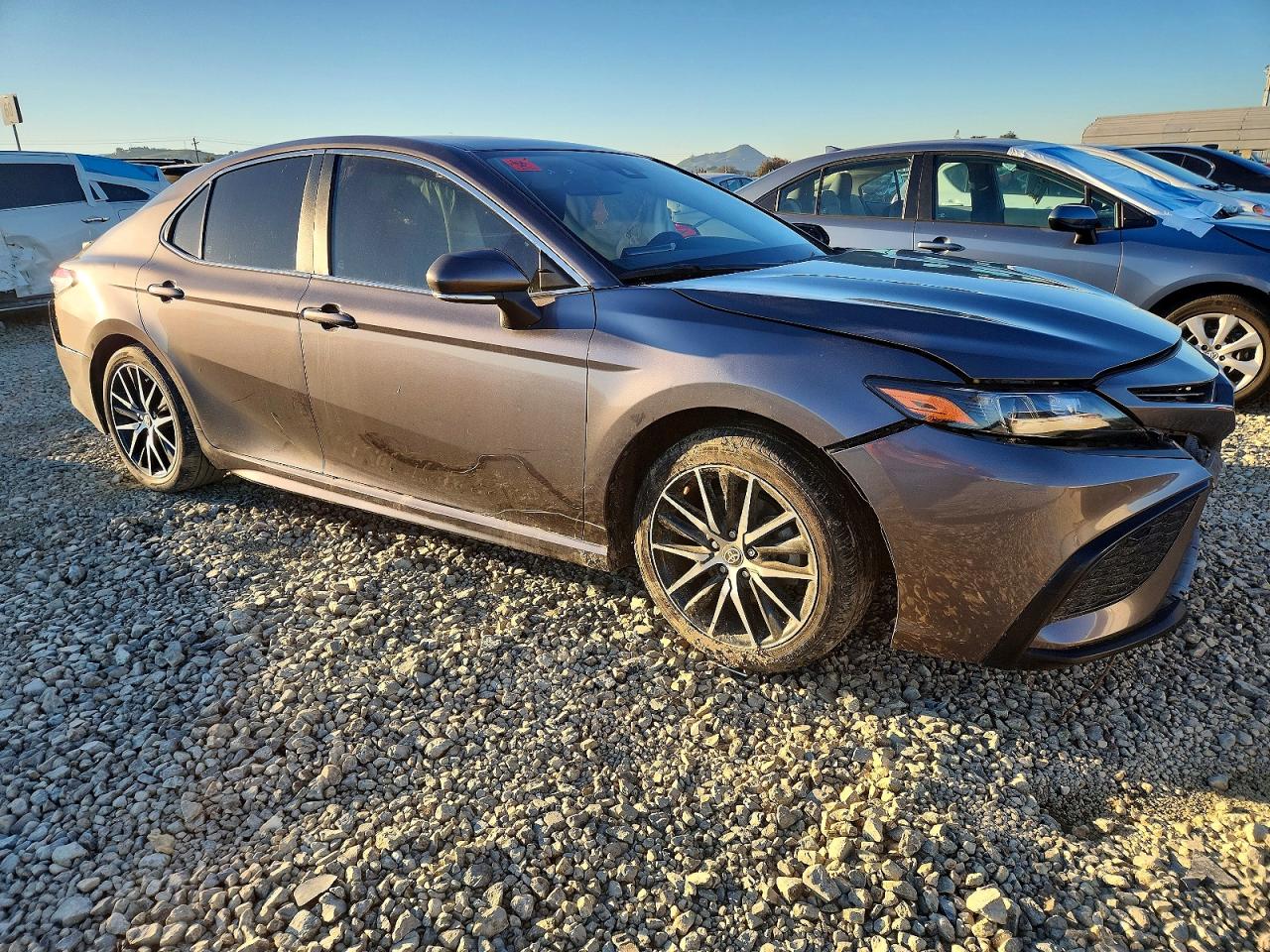 2022 TOYOTA CAMRY SE photo 4