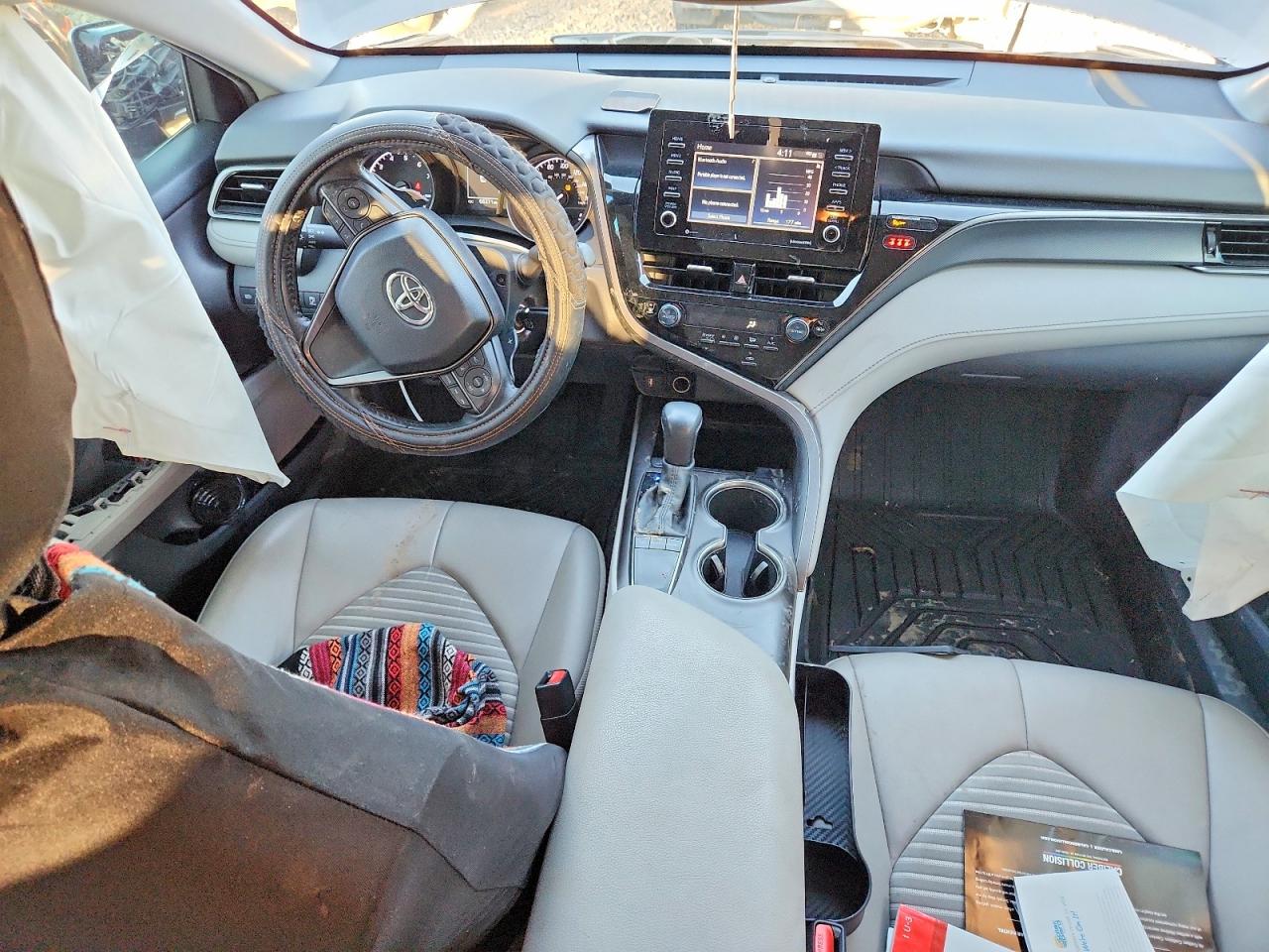 2022 TOYOTA CAMRY SE photo 8