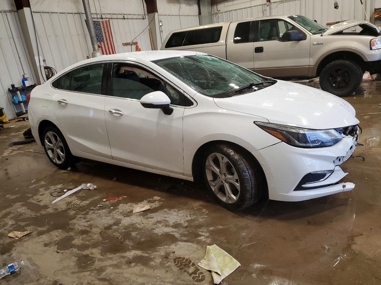 2017 CHEVROLET CRUZE PREMIER photo 4