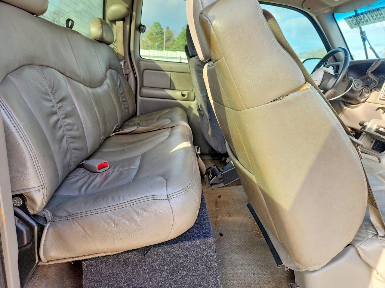 2002 CHEVROLET SILVERADO C1500 photo 10