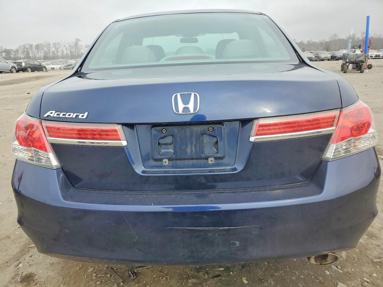 2012 HONDA ACCORD LX photo 11