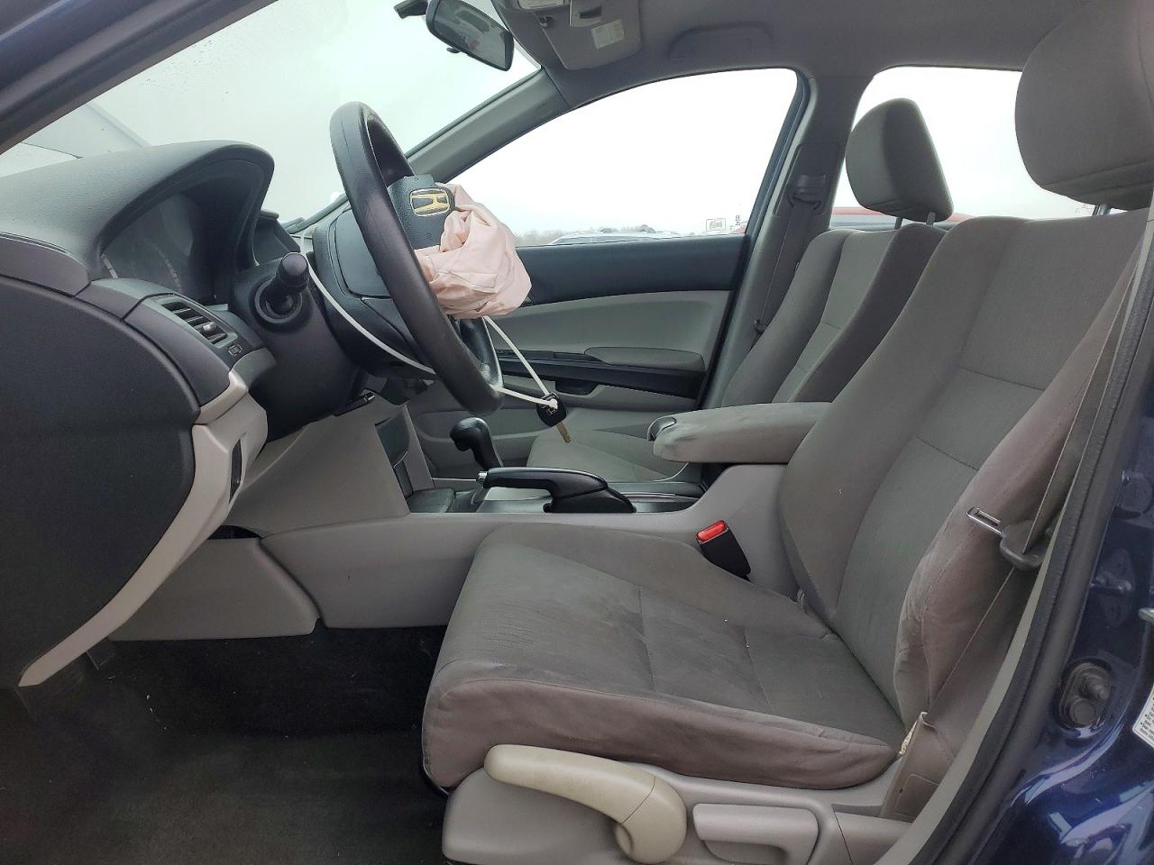 2012 HONDA ACCORD LX photo 13