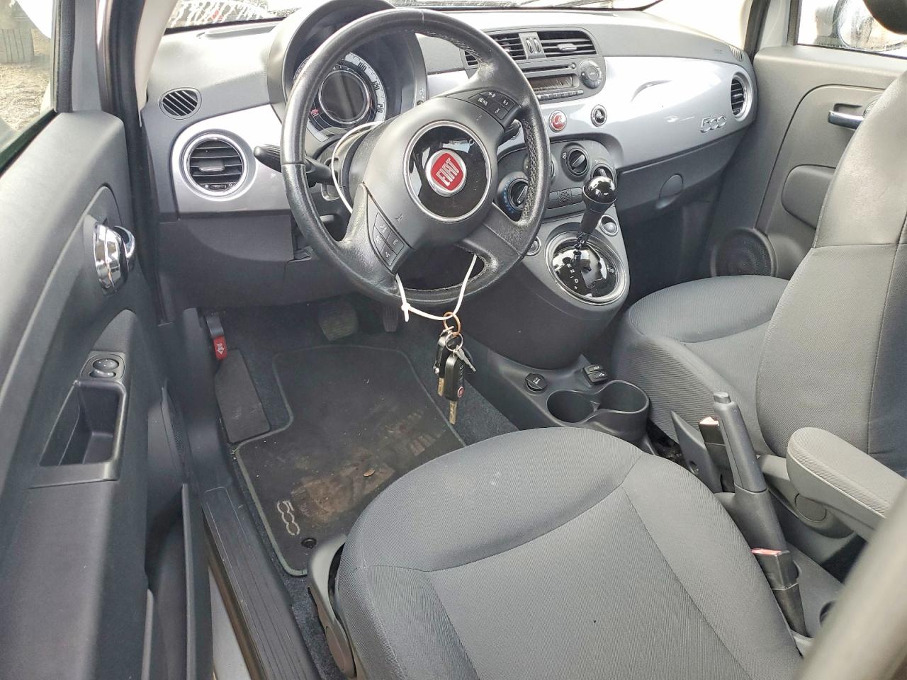 2015 FIAT 500 POP photo 8
