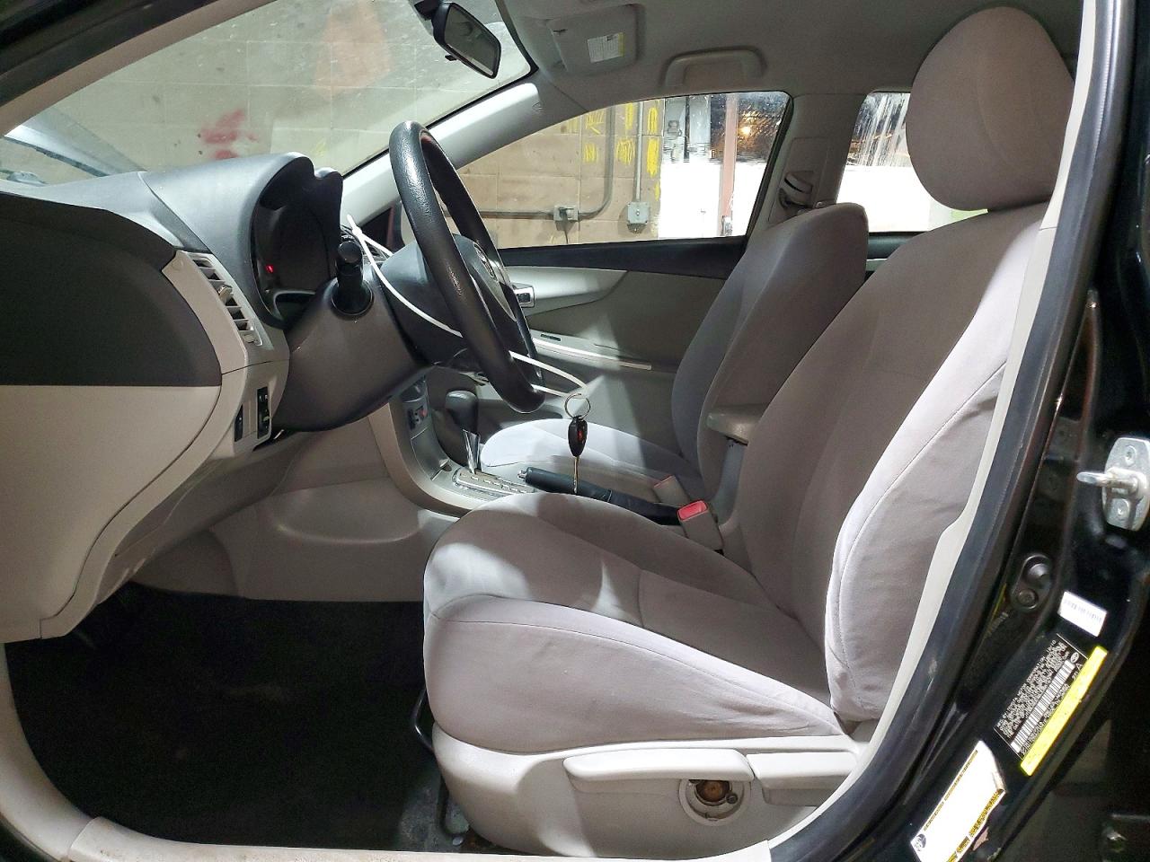 2011 TOYOTA COROLLA BASE photo 7