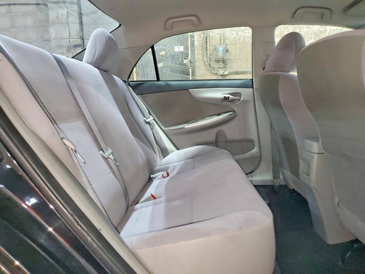 2011 TOYOTA COROLLA BASE photo 10