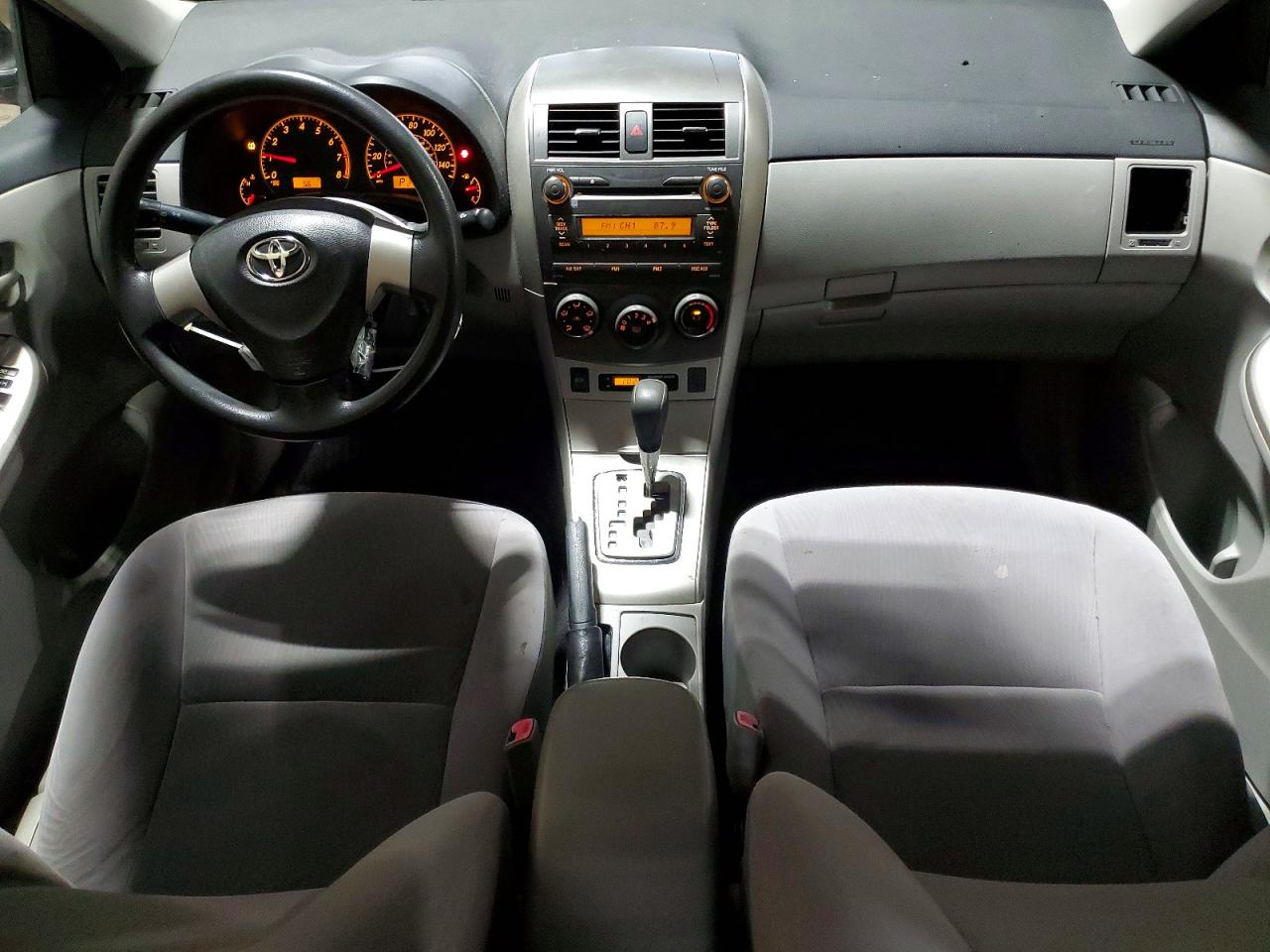 2011 TOYOTA COROLLA BASE photo 8