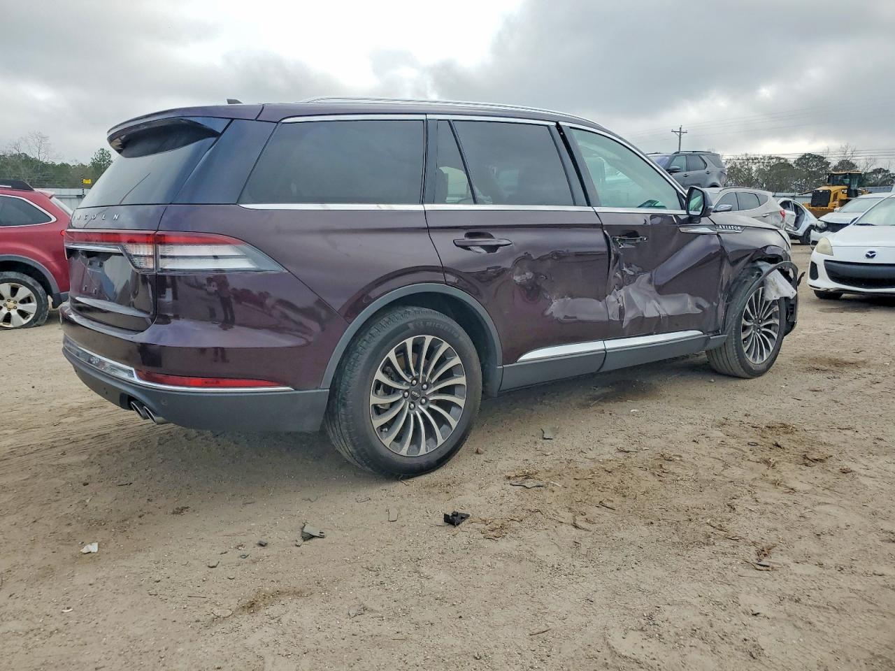 2023 LINCOLN AVIATOR photo 3
