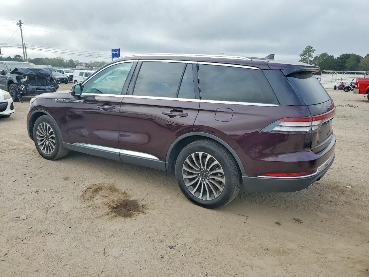 2023 LINCOLN AVIATOR photo 2