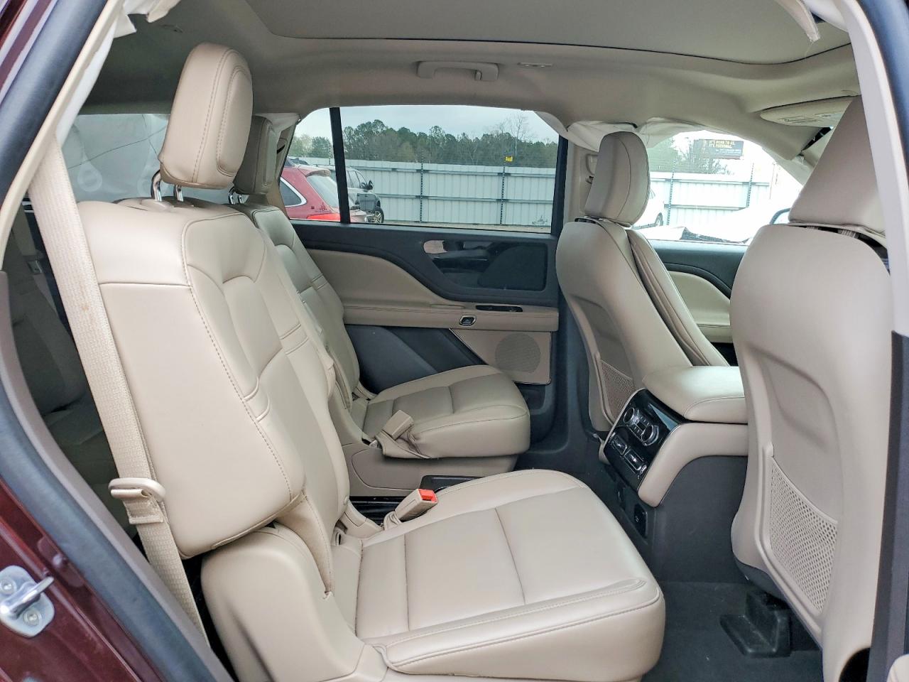 2023 LINCOLN AVIATOR photo 11