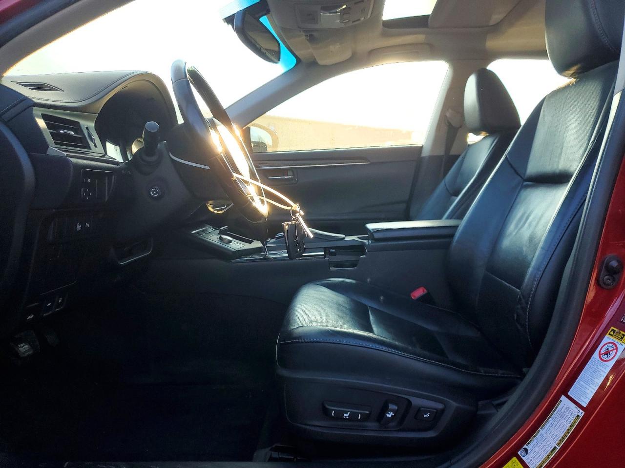2013 LEXUS ES 350 photo 7