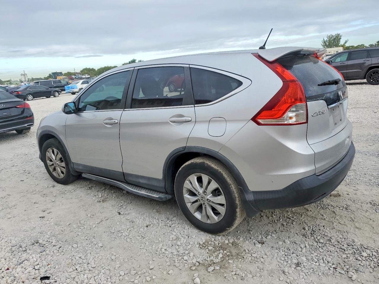 2013 HONDA CR-V EX photo 2