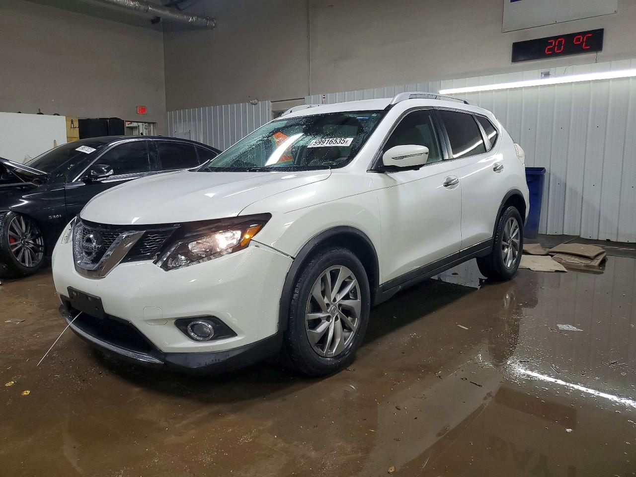2014 NISSAN ROGUE