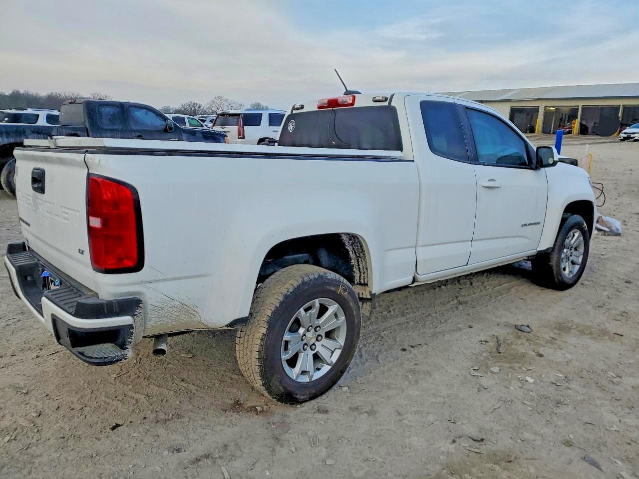 2022 CHEVROLET COLORADO LT photo 3
