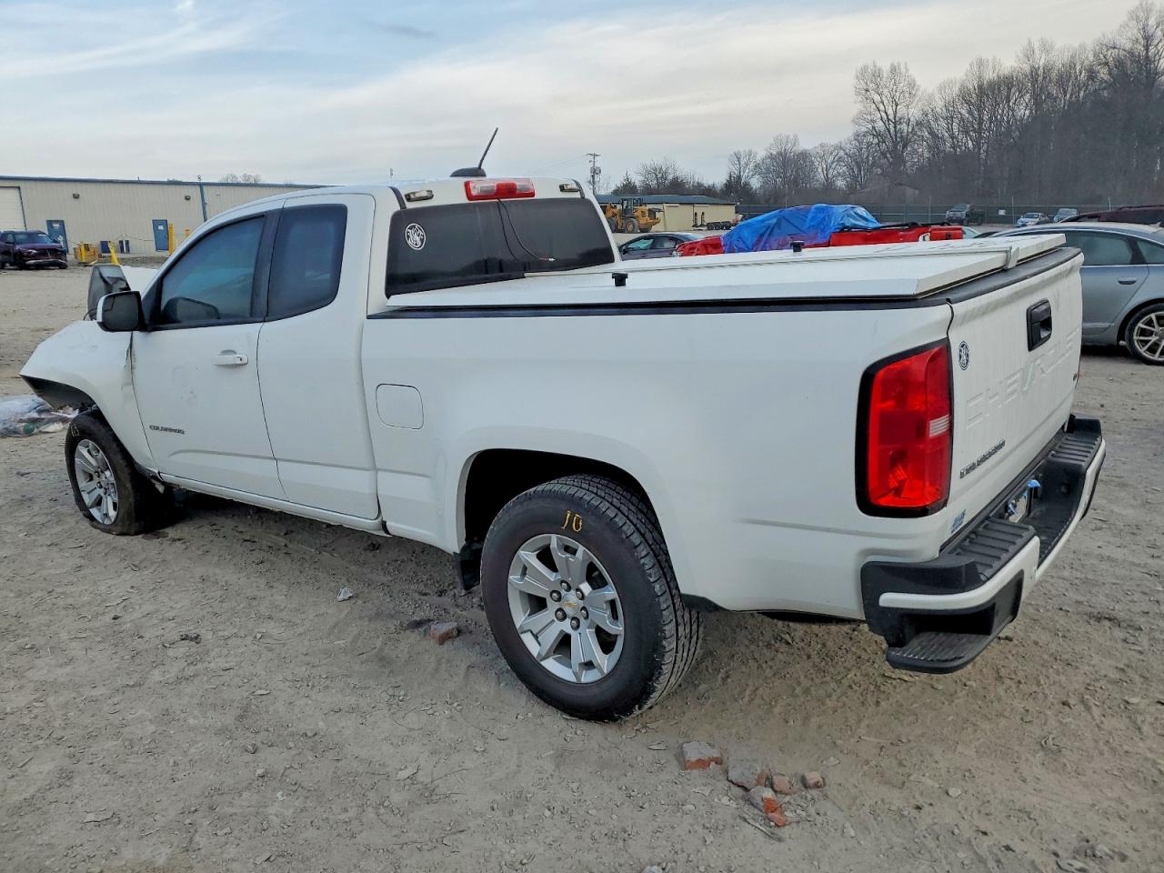 2022 CHEVROLET COLORADO LT photo 2