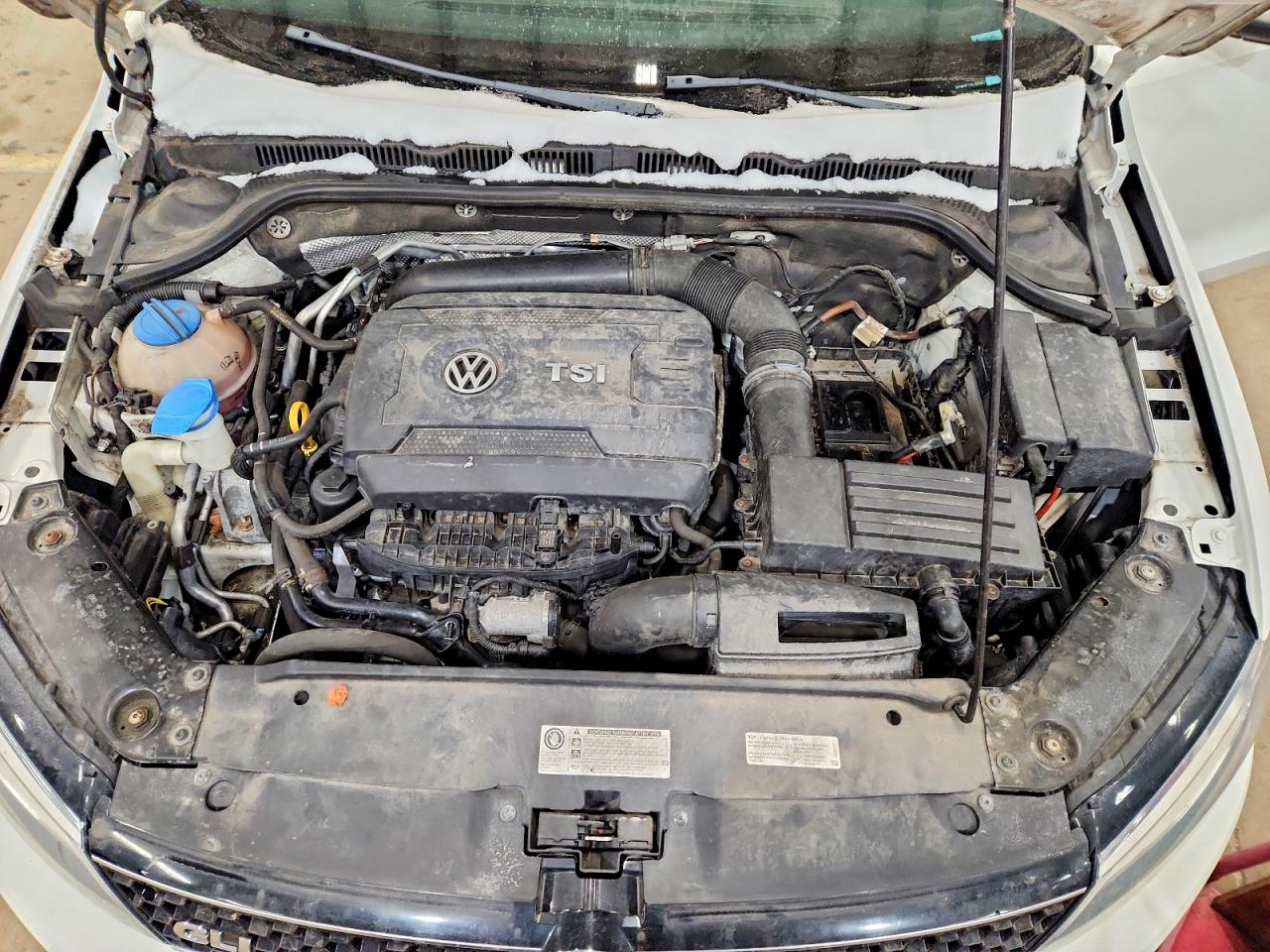 2013 VOLKSWAGEN JETTA GLI photo 11