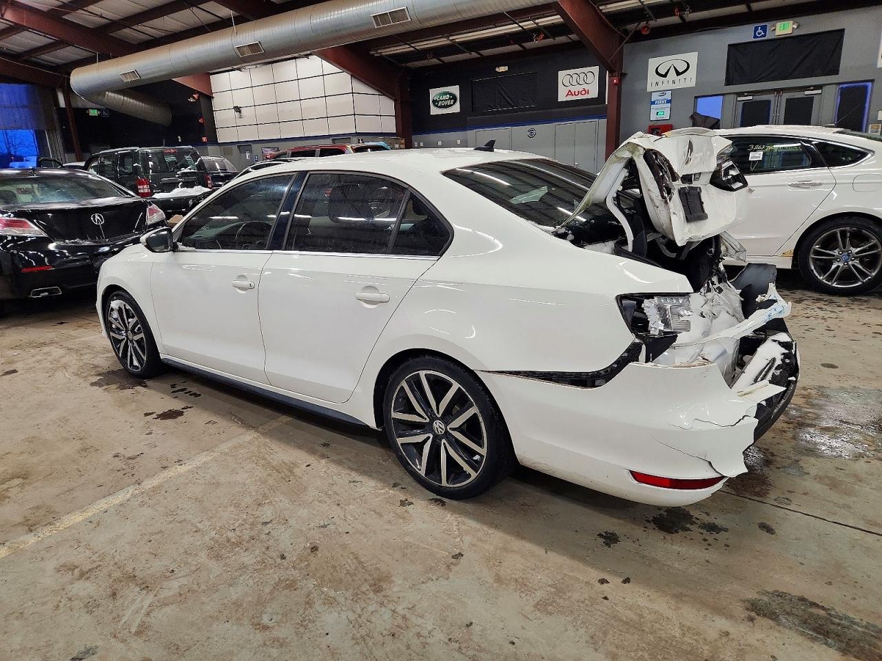 2013 VOLKSWAGEN JETTA GLI photo 2