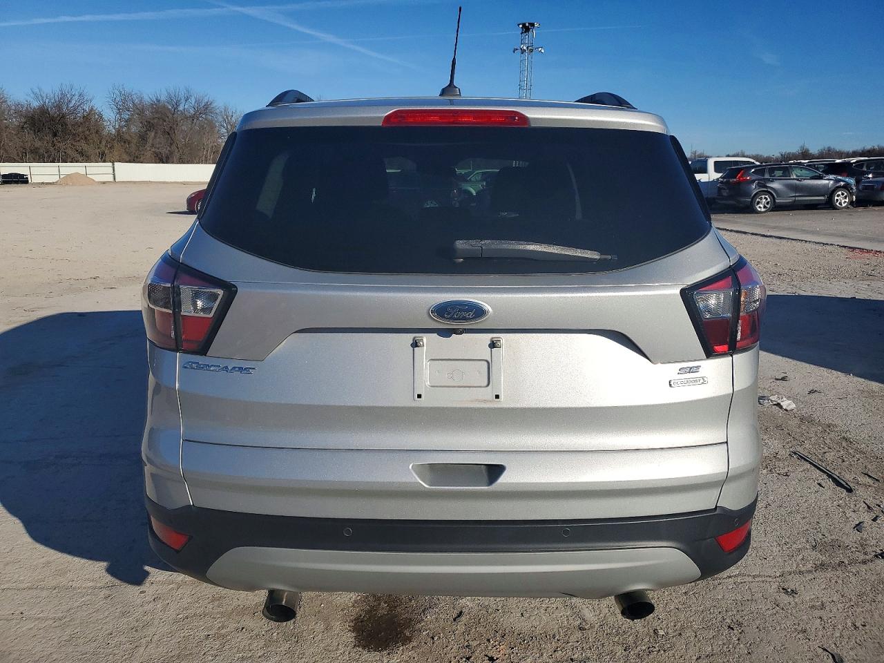 2017 FORD ESCAPE SE photo 6