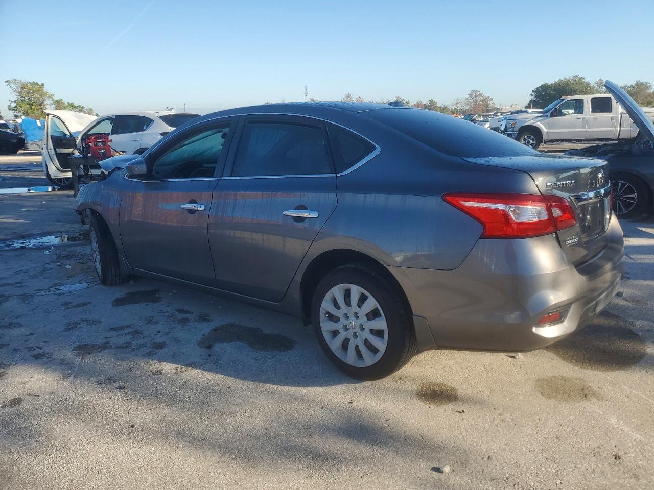 2017 NISSAN SENTRA S photo 2
