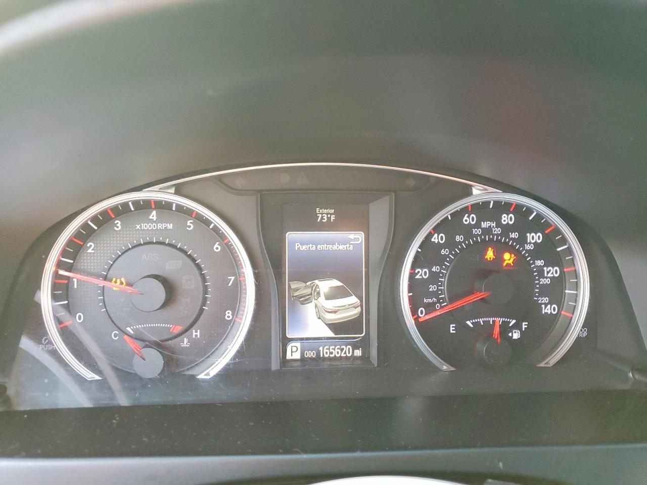 2016 TOYOTA CAMRY LE photo 9