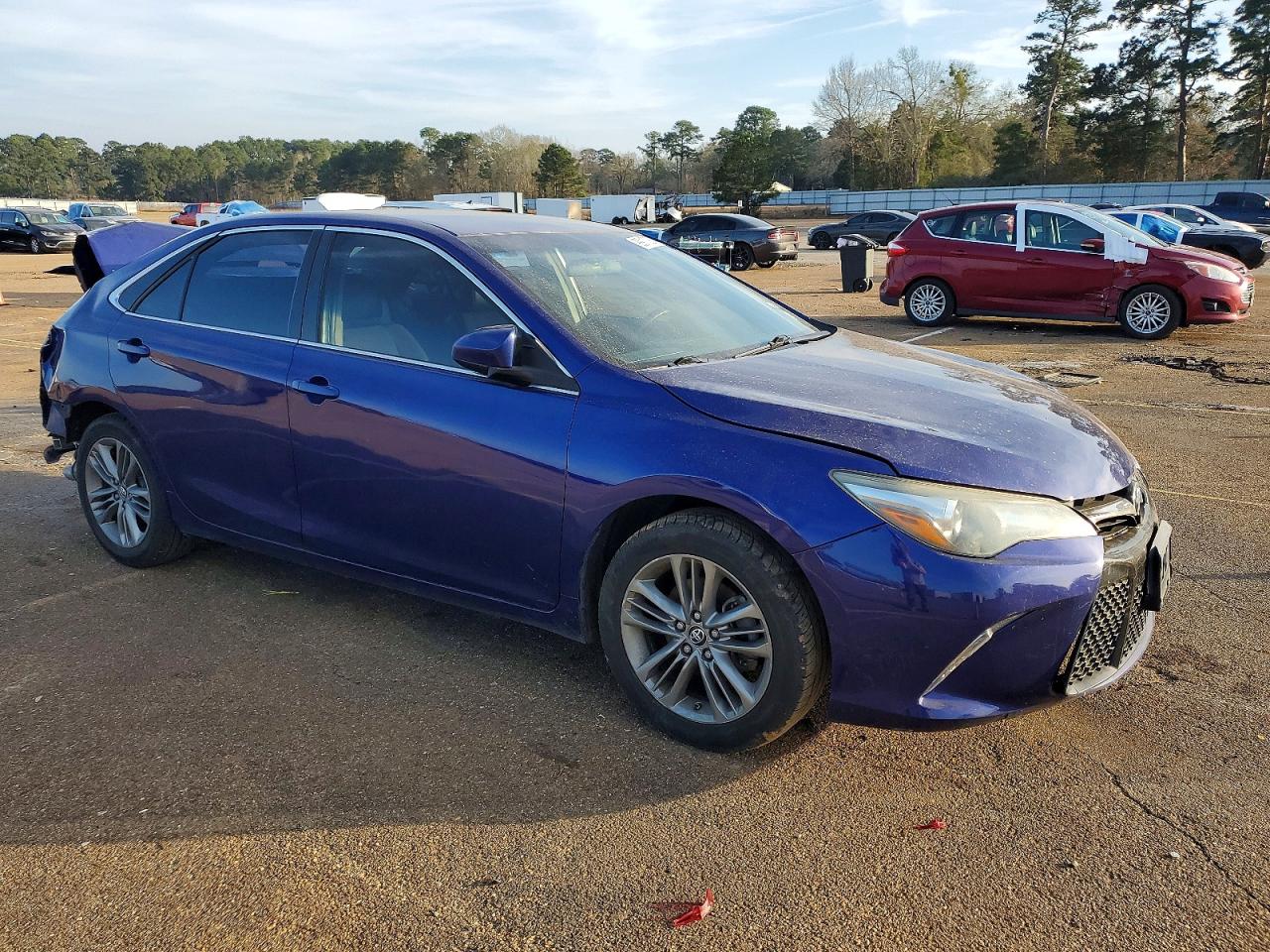 2016 TOYOTA CAMRY LE photo 4