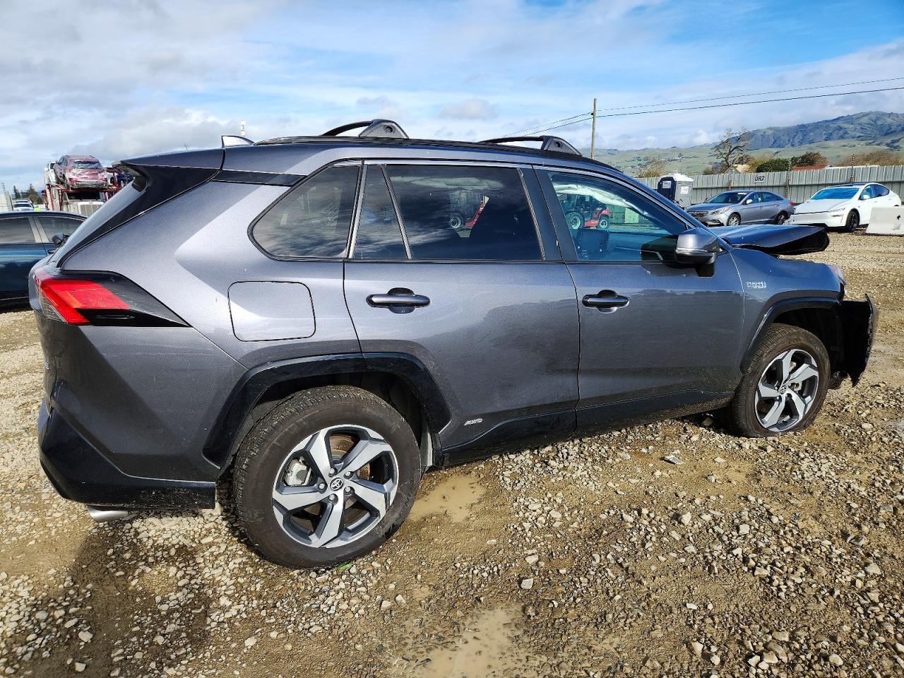 2022 TOYOTA RAV4 PRIME SE photo 3