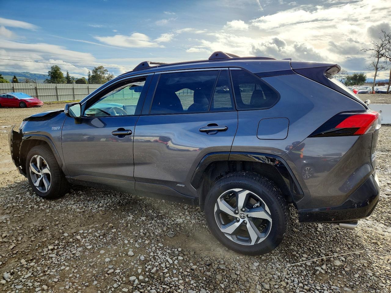 2022 TOYOTA RAV4 PRIME SE photo 2