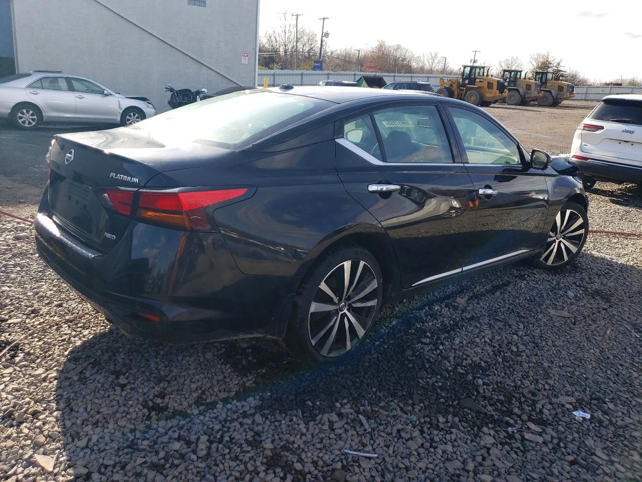 2019 NISSAN ALTIMA PLATINUM photo 3