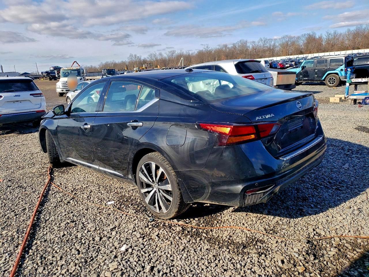 2019 NISSAN ALTIMA PLATINUM photo 2