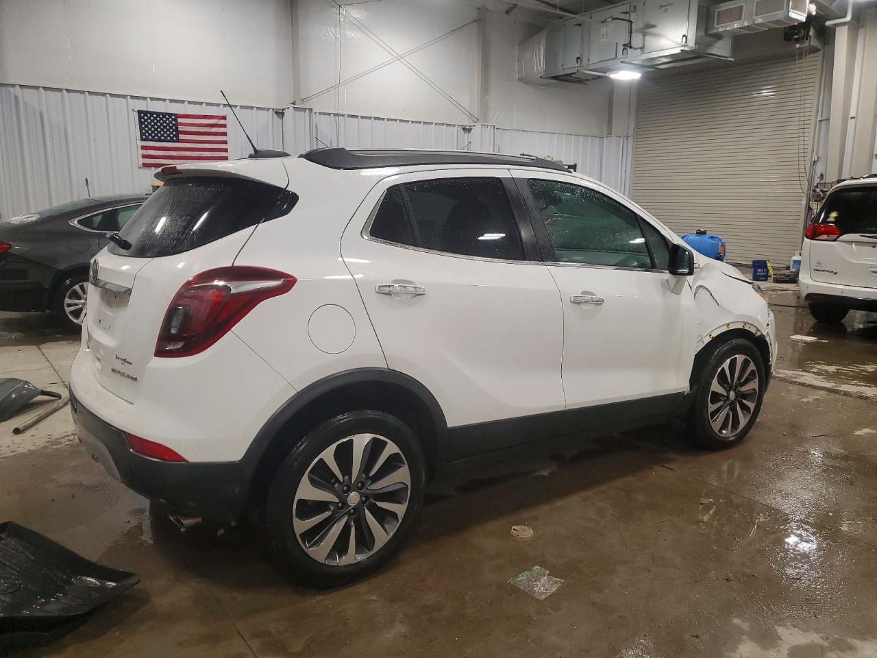 2018 BUICK ENCORE ESSENCE photo 3