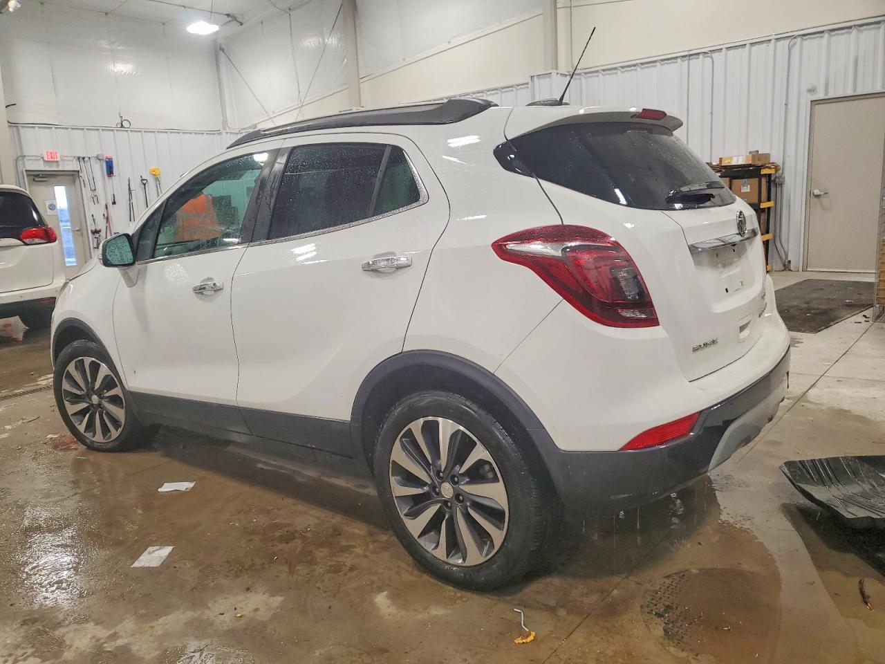 2018 BUICK ENCORE ESSENCE photo 2