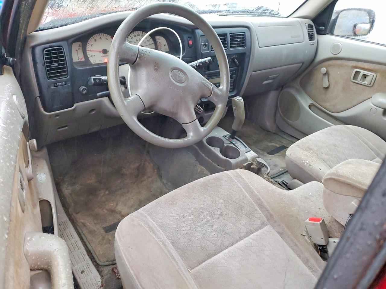 2001 TOYOTA TACOMA XTRACAB photo 8