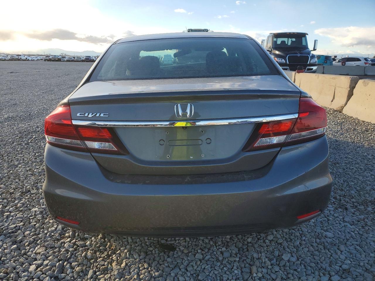 2013 HONDA CIVIC LX photo 6