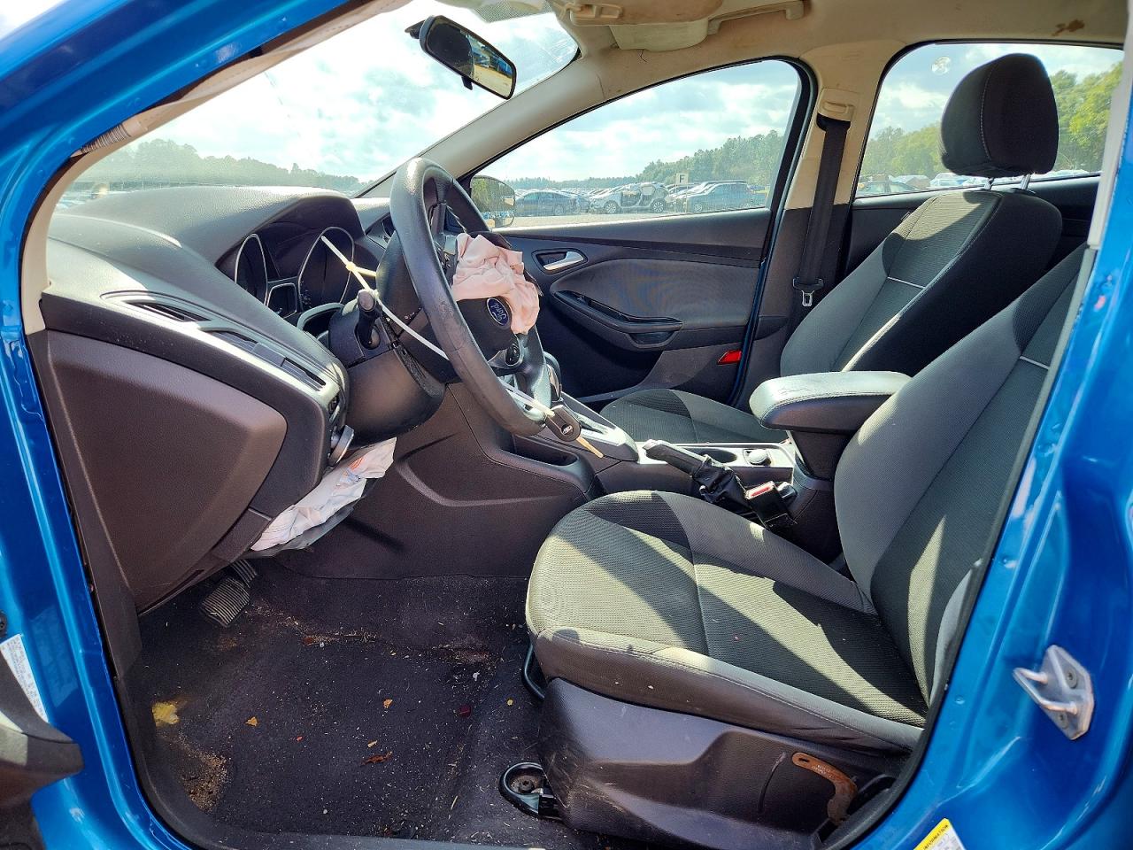 2014 FORD FOCUS SE photo 7
