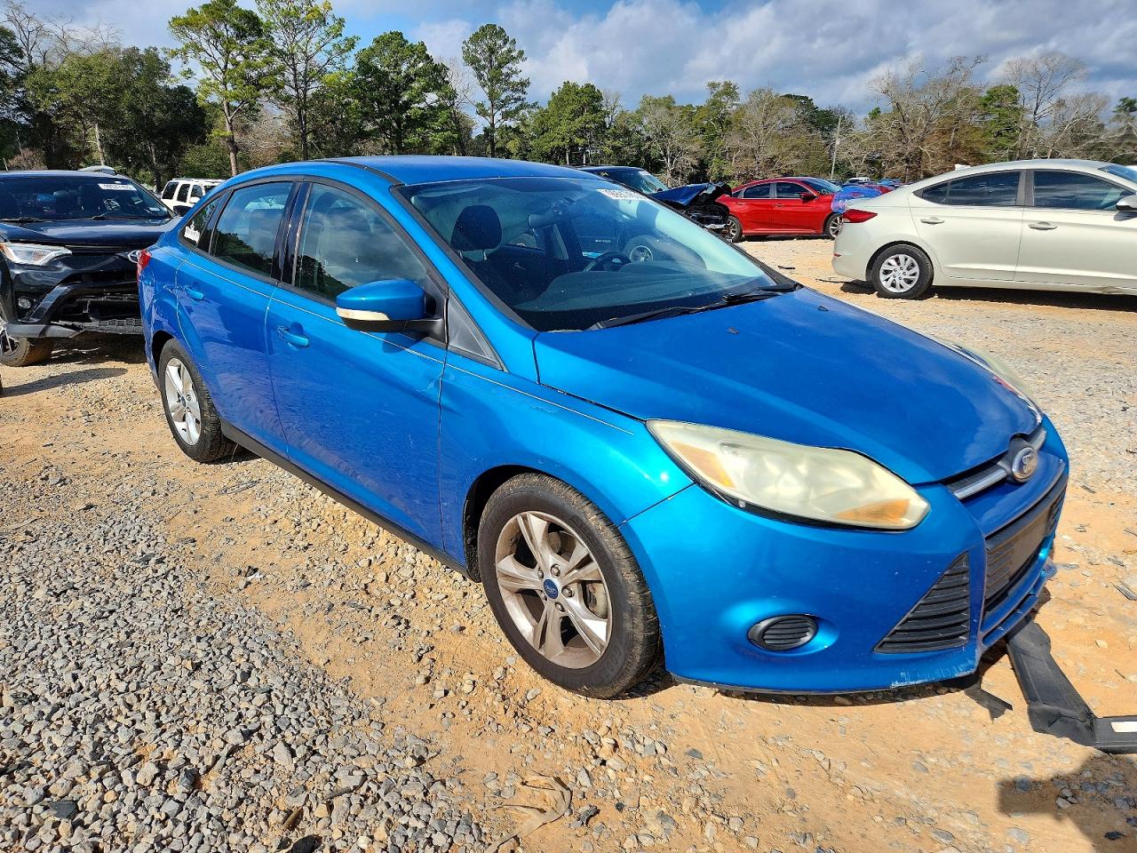 2014 FORD FOCUS SE photo 4