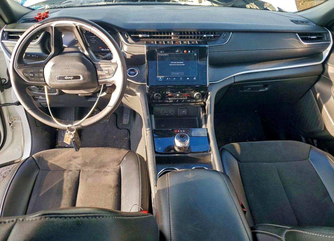 2024 JEEP GRAND CHEROKEE L LAREDO photo 8