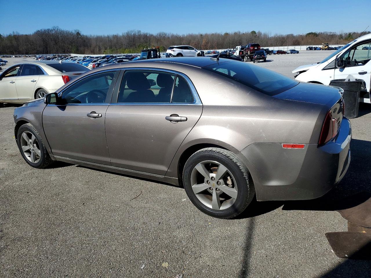 2011 CHEVROLET MALIBU 1LT photo 2