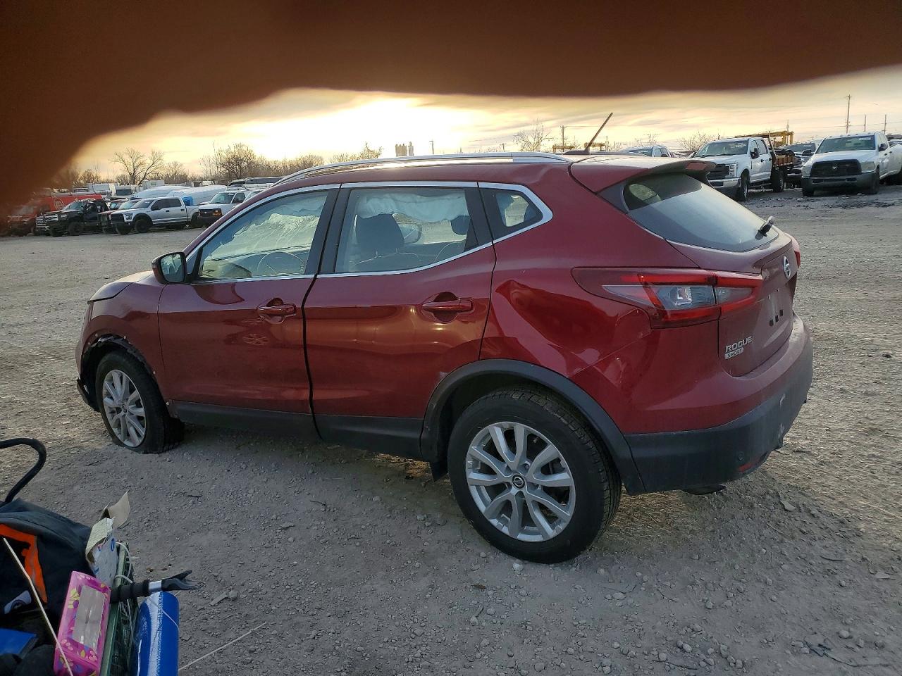 2020 NISSAN ROGUE SPORT S photo 2
