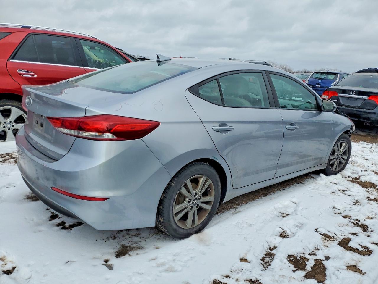 2017 HYUNDAI ELANTRA SE photo 3
