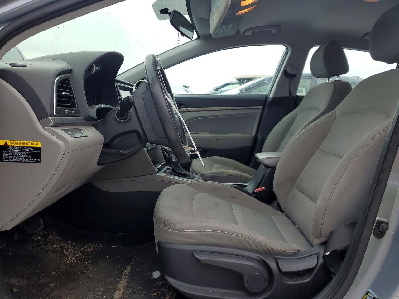 2017 HYUNDAI ELANTRA SE photo 7