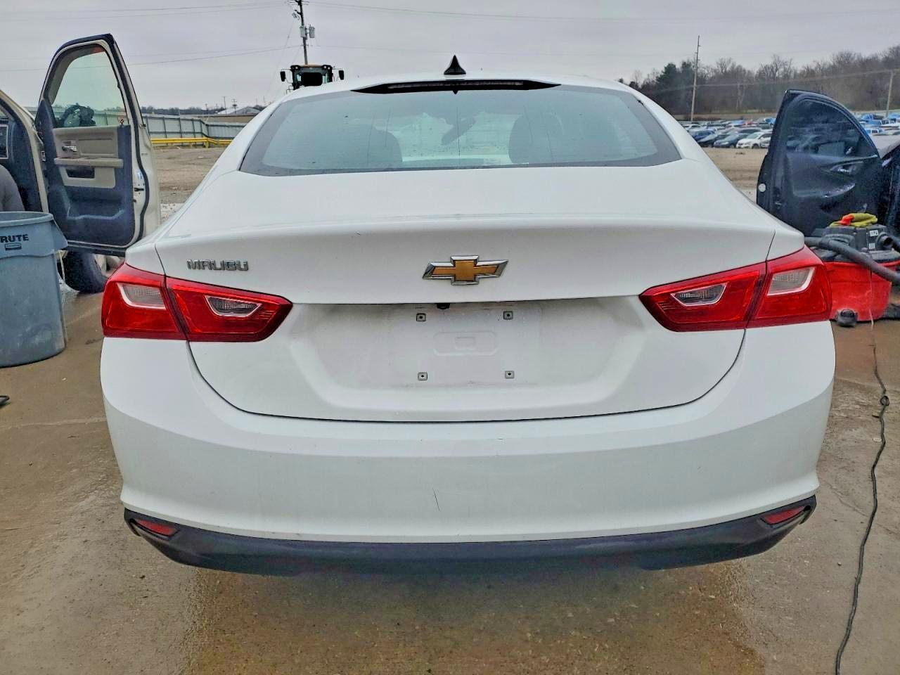 2020 CHEVROLET MALIBU LS photo 6