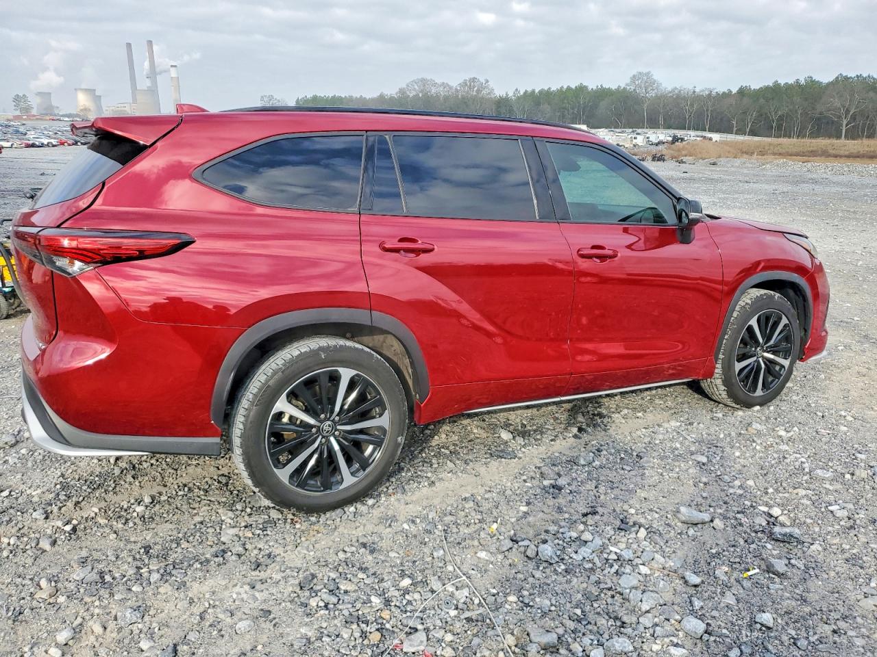 2021 TOYOTA HIGHLANDER XSE photo 3
