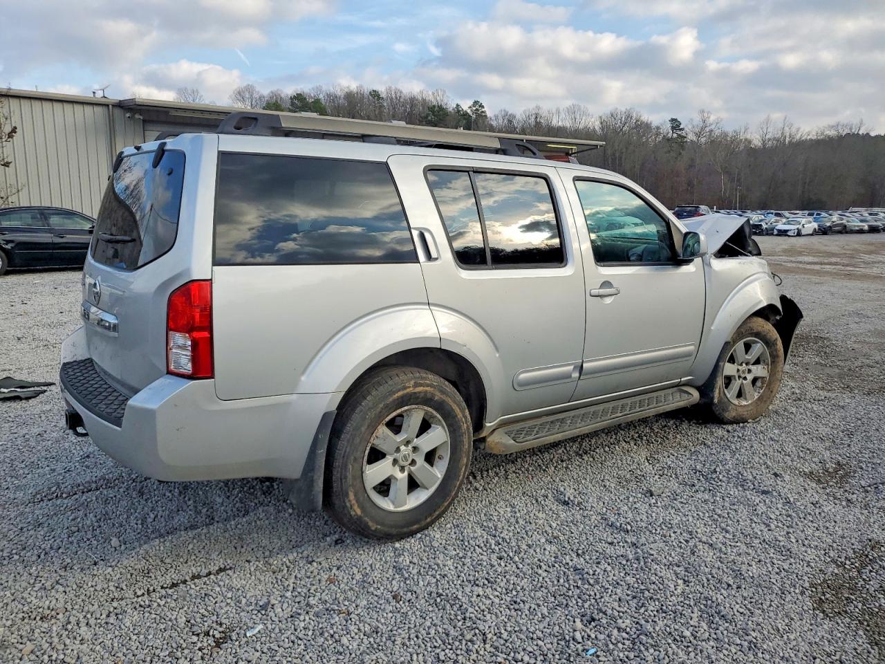 2008 NISSAN PATHFINDER S photo 3
