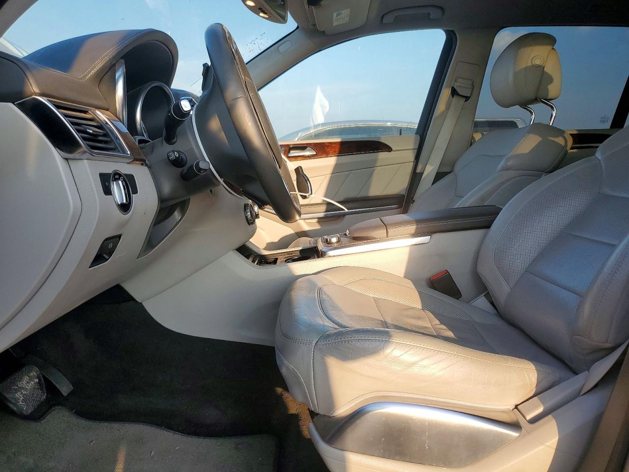 2014 MERCEDES-BENZ GL 550 4MATIC photo 7