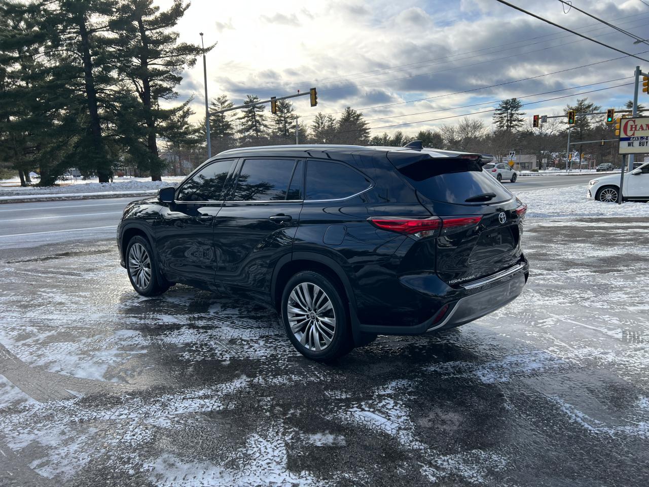 2022 TOYOTA HIGHLANDER PLATINUM photo 3