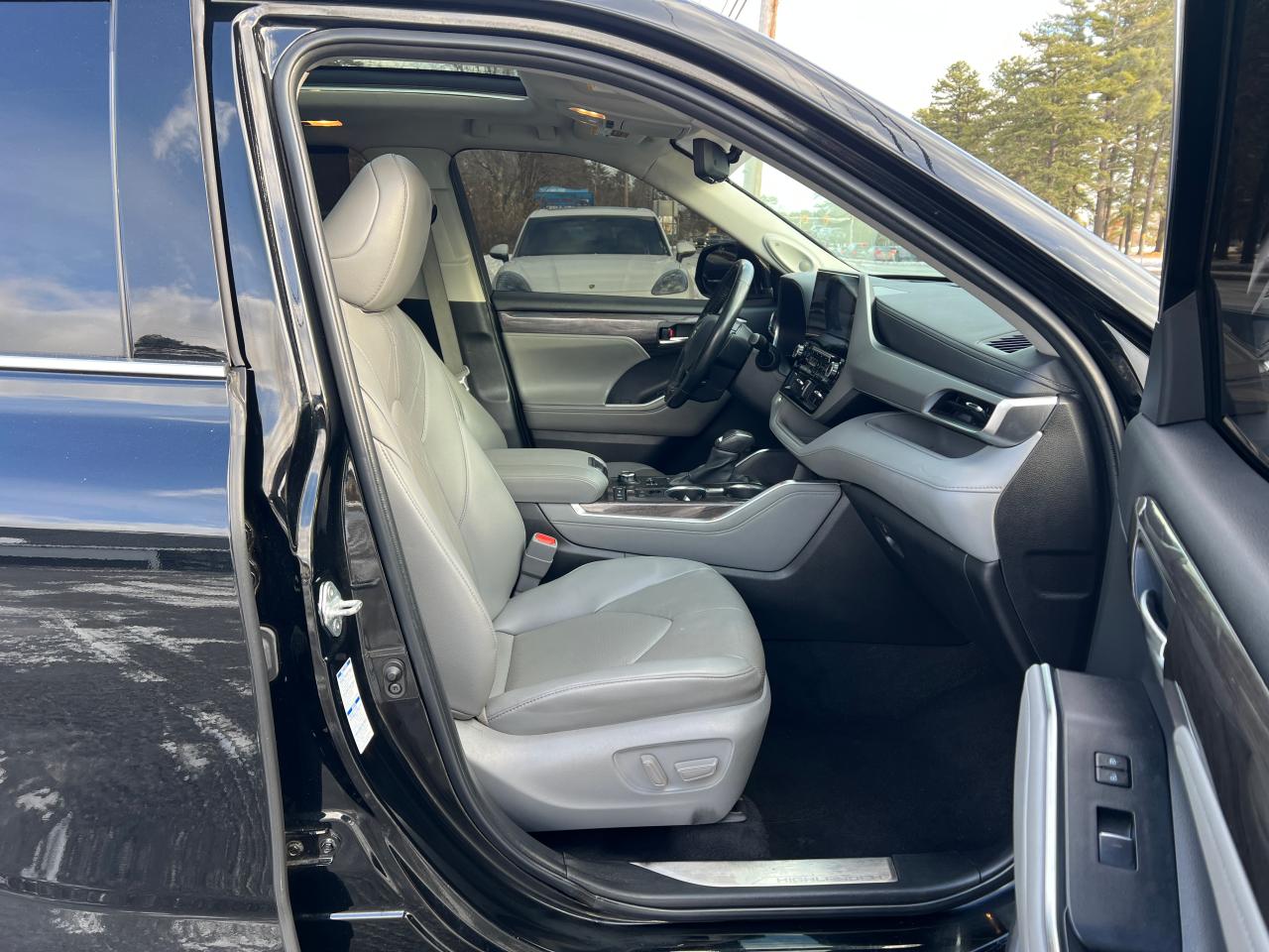 2022 TOYOTA HIGHLANDER PLATINUM photo 5
