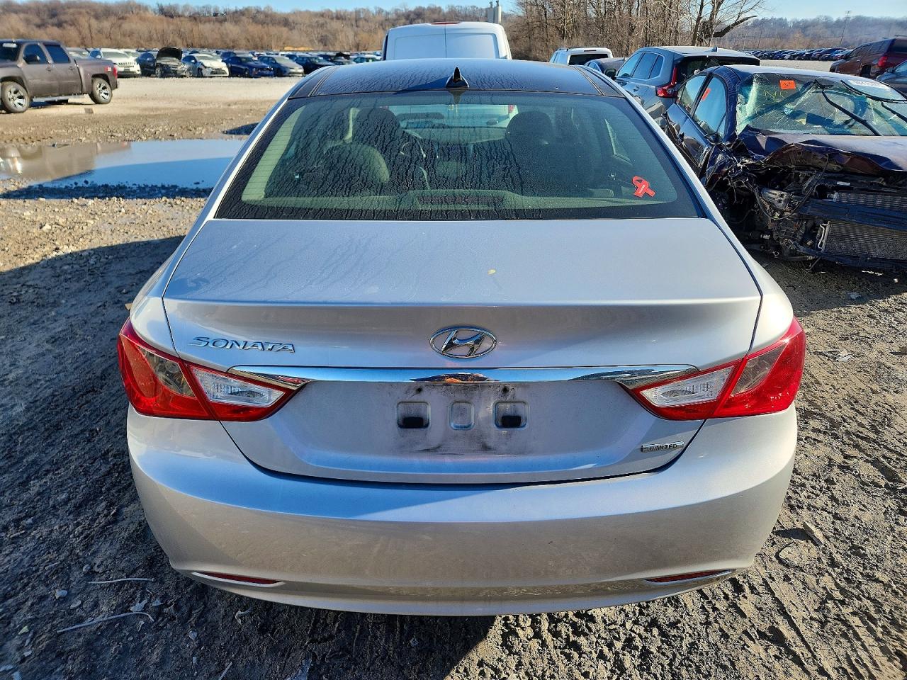 2012 HYUNDAI SONATA SE photo 6