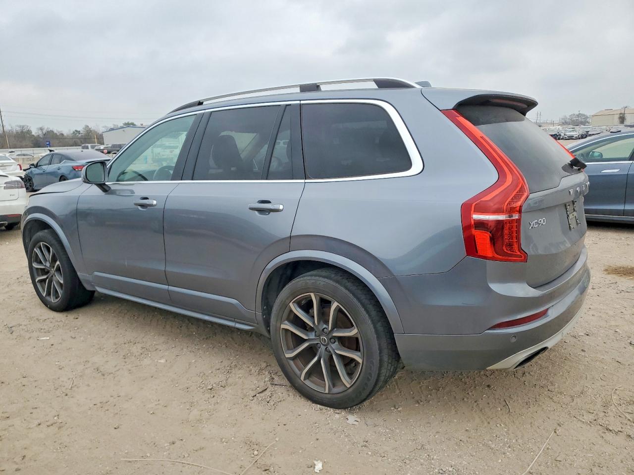 2016 VOLVO XC90 T6 photo 2